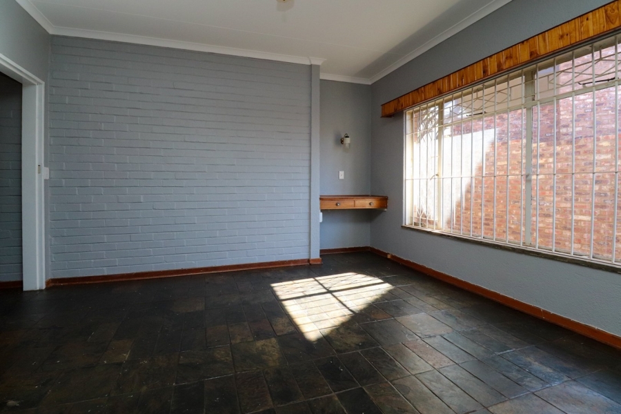 1 Bedroom Property for Sale in Flamwood North West